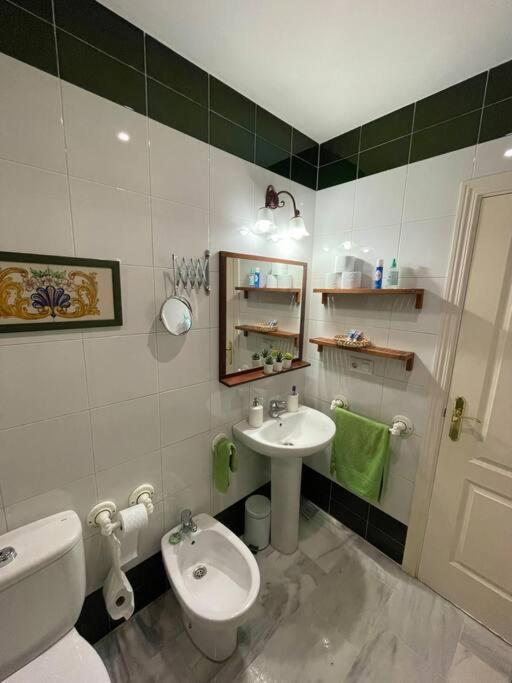 Apartamento En Triana. Севилья Экстерьер фото